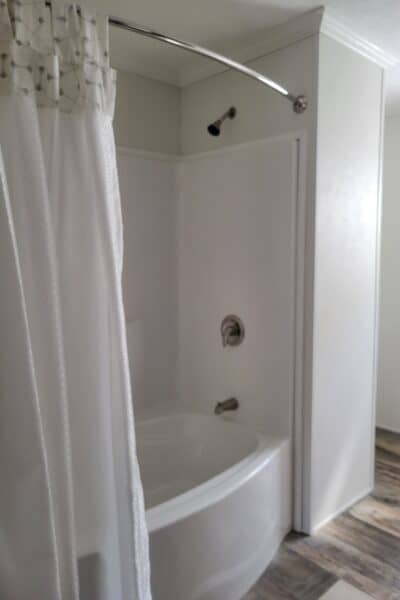 Commodore 3A2804P Master Bath2 Greensburg