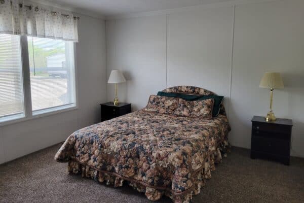 Commodore 3A2804P Master Bedroom Greensburg