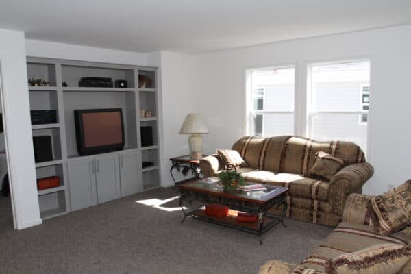 Commodore 3AM2803V Living Room Butler