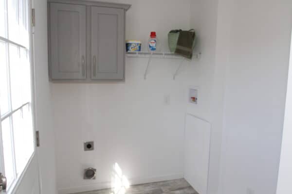 Commodore 3AM2803V Utility Room Butler