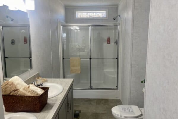 Champion ESDA25211 Master Bathroom2 New Alex