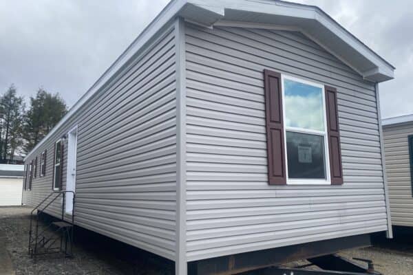 Commodore TS1021P Exterior New Alex