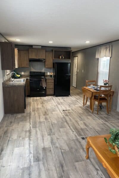 Commodore TS1021P Living Area New Alex