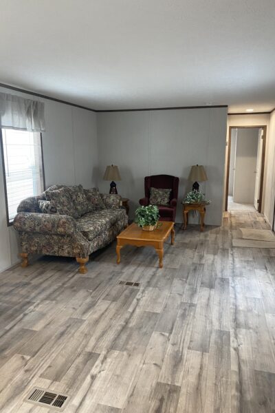 Commodore TS1021P Living Room New Alex