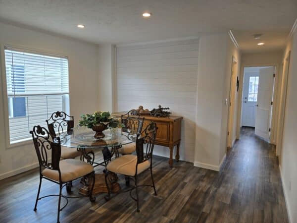 Champion Catena Dining Room Vandergrift