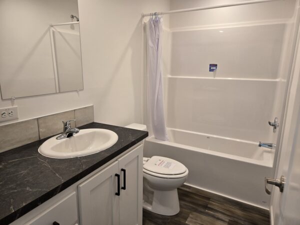 Champion Catena Hall Bath Vandergrift
