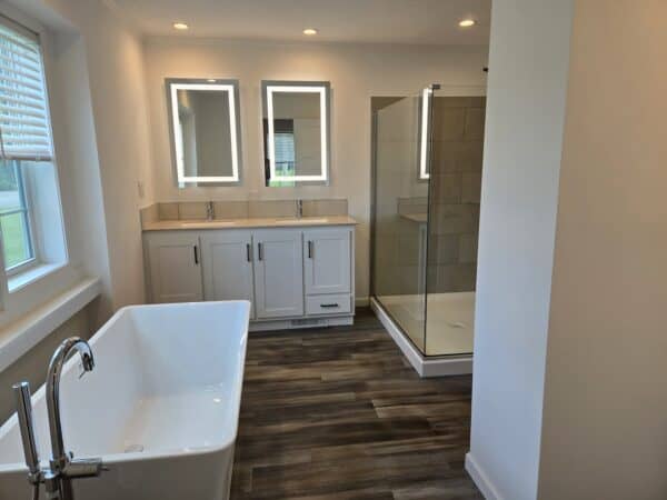 Champion Catena Master Bath Vandergrift