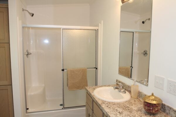Pleasant Valley G3462 Master Bath