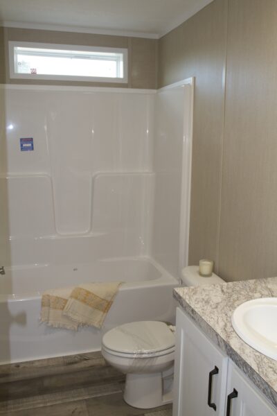 Commodore TD1023P Main Bath Butler