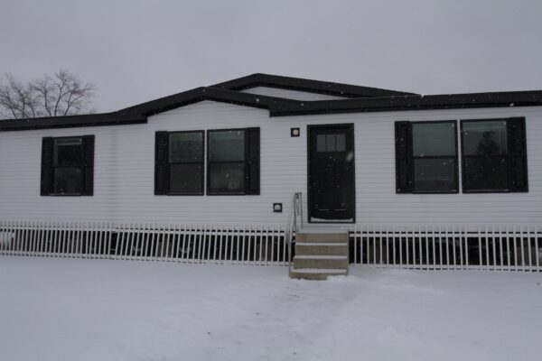 Cavco Clarion 560AC28523G Exterior Prospect