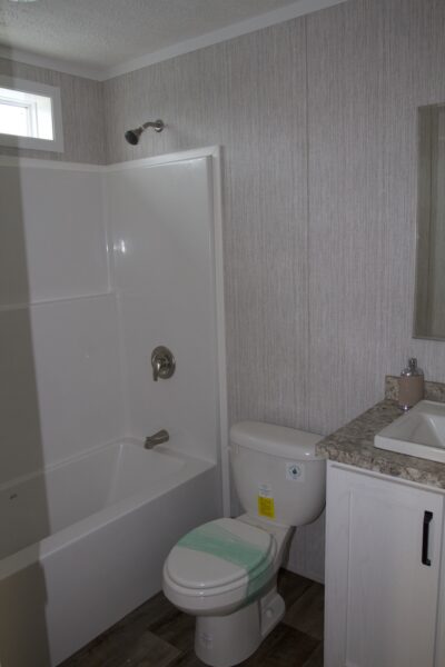 Cavco Clarion 560BZ16763A Main Bath Butler