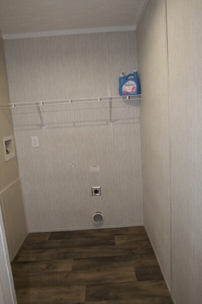 Cavco Clarion 560BZ16763A Utility Room Butler