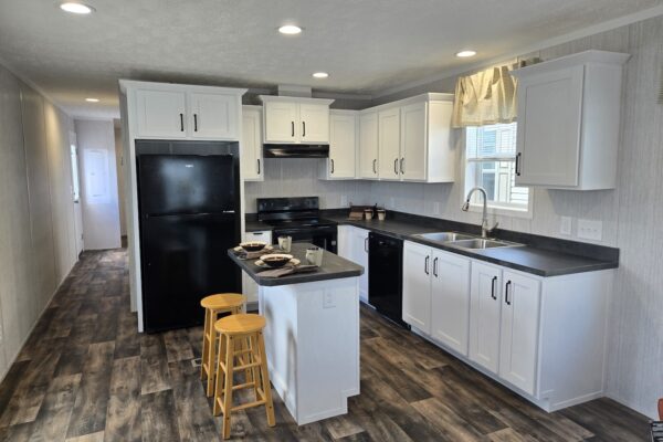 Cavco Clarion 560BZ14602B Kitchen Vandergrift