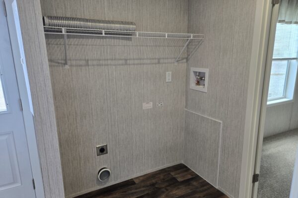 Cavco Clarion 560BZ14602B Utility Area Vandergrift