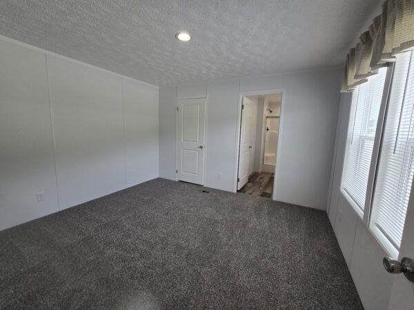 Cavco Clarion 560BZ28523E Master Bedroom New Alex